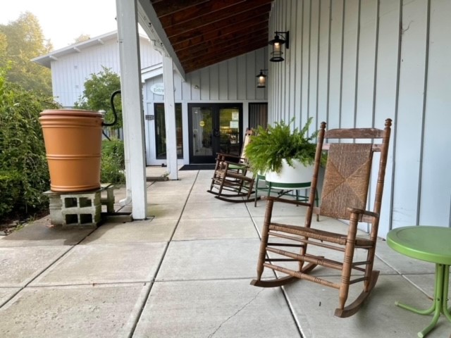 Front porch rocking chairs